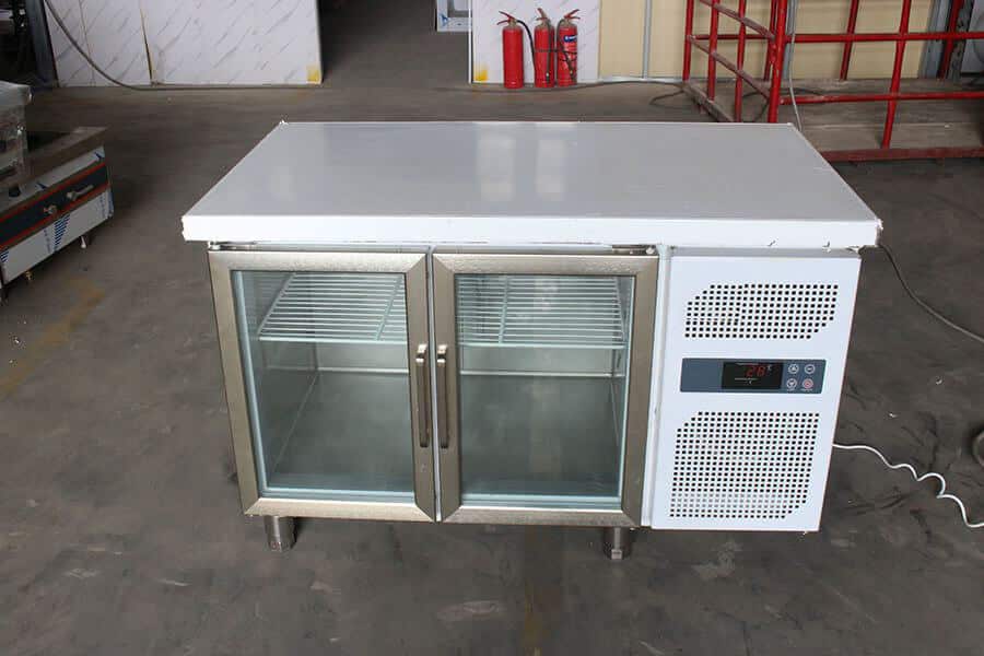 Bàn mát 2 cánh có kính 1.5m-1