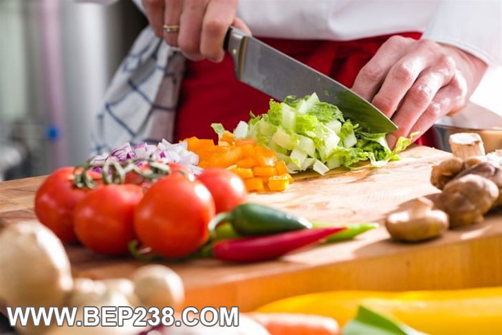 sử dụng bếp từ công nghiệp tiết kiệm điện, 6 lưu ý để sử dụng bếp từ công nghiệp tiết kiệm điện